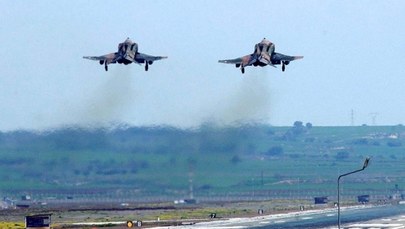 Turcja: Poderwano myśliwce po starciach z ISIS na granicy z Syrią