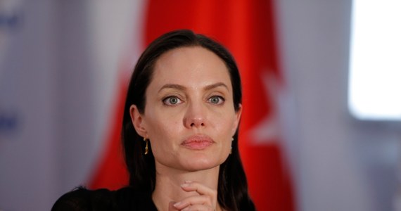 Angelina Jolie, aktorka, a ostatnio także reżyserka i producentka filmowa, nakręci kolejny film. Tym razem dla platformy internetowej Netflix o reżimie Czerwonych Khmerów w Kambodży, widzianym oczami dziecka.