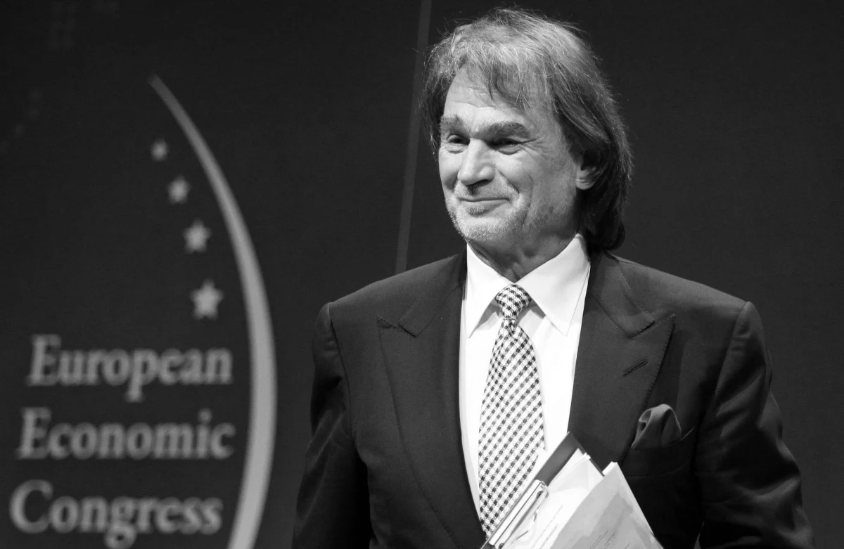 Jan Kulczyk od dłuższego czasu miał problemy zdrowotne - przyznaje w rozmowie z RMF FM jego przyjaciel - Waldemar Dąbrowski. Miliarder zmarł w wiedeńskim szpitalu, w wyniku komplikacji po zabiegu. Jan Kulczyk od lat znajdował się w ścisłej czołówce listy najbogatszych Polaków. Blisko współpracował z politykami, jego nazwisko pojawiało się w kontekście wielu afer.