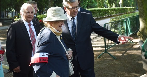 Przed południem rozpoczęły się uroczystości upamiętniające powstańcze walki na Mokotowie. Złożono wieńce i zapalono znicze przed pomnikiem Mokotów Walczy 1944 w parku im. gen. Gustawa Orlicz-Dreszera. 