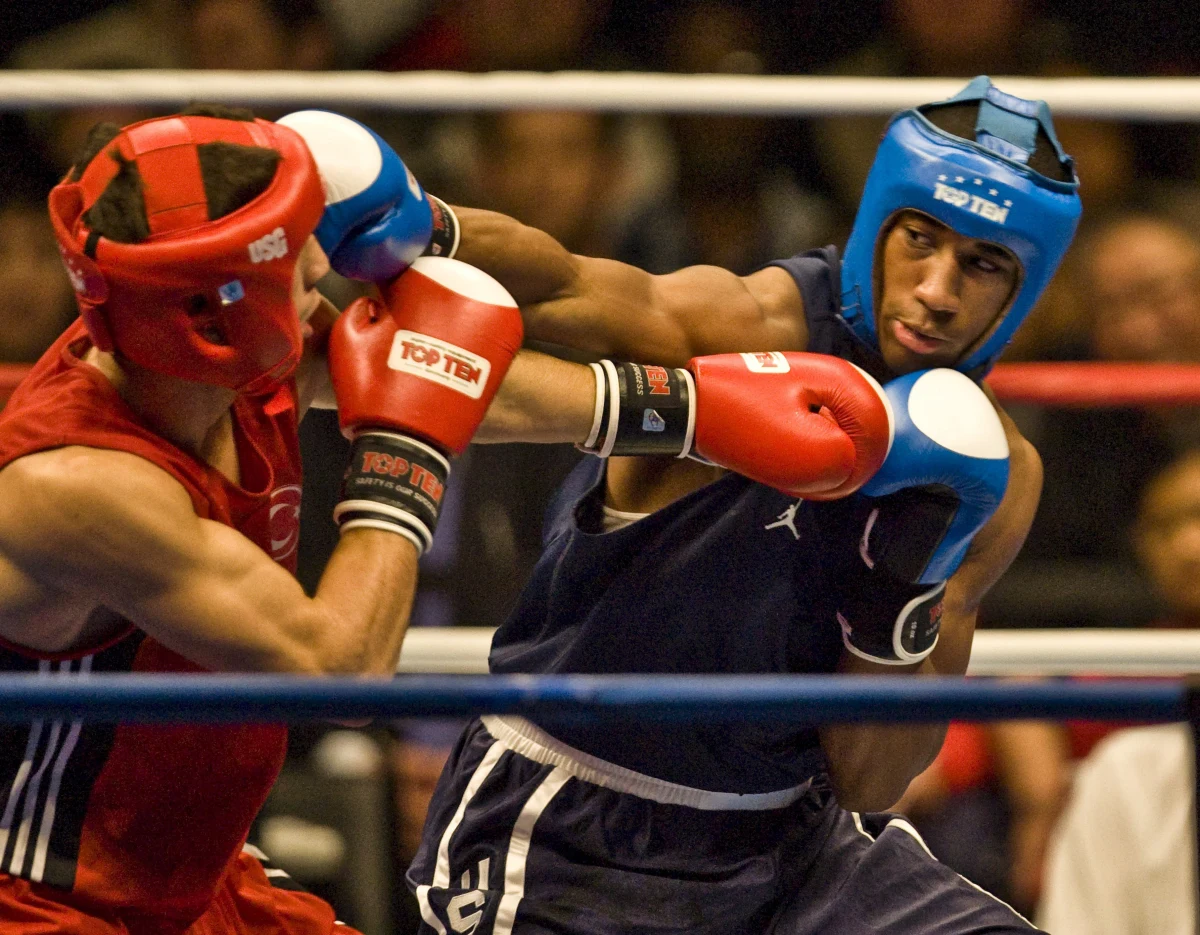 Niepokonany amerykański bokser Demetrius Andrade został pozbawiony przez władze federacji WBO tytułu mistrza świata w wadze junior średniej. Ostatnią walkę stoczył ponad rok temu. Ten brak aktywności był powodem odebrania mu pasa.