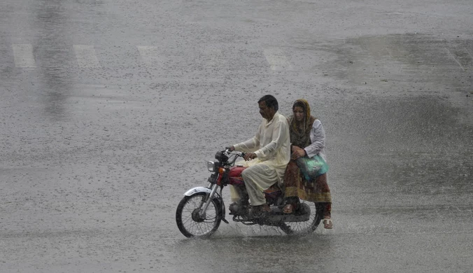 ​Azja: Kilkadziesiąt ofiar śmiertelnych deszczów monsunowych