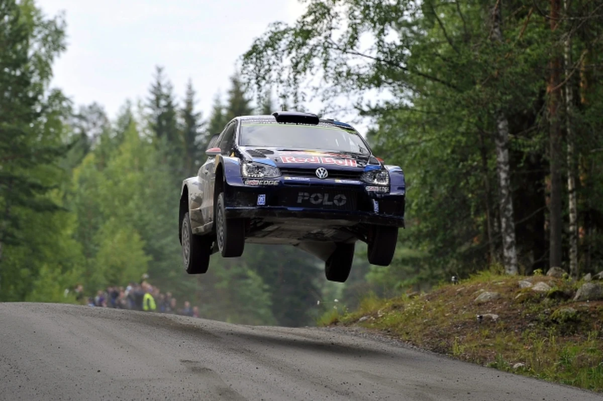 Fin Jari-Matti Latvala wygrał Rajd Finlandii, ósmą rundę mistrzostw świata. Drugie miejsce ze stratą 13,7 s zajął broniący tytułu Francuz Sebastien Ogier. Robert Kubica nie ukończył zmagań.