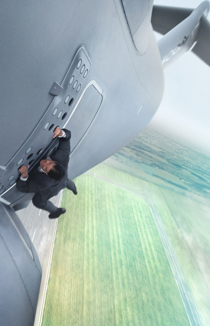 W "Mission: Impossible. Rogue Nation" Tom Cruise powraca jako Ethan Hunt, stawiając czoła najbardziej nieprawdopodobnej misji, z jaką przyszło mu się zmierzyć. 