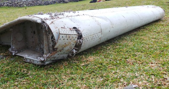 Premier Malezji Najib Razak potwierdził, że fragment skrzydła, który w ubiegłym tygodniu odnaleziono na wyspie Reunion na Oceanie Indyjskim to element zaginionego w marcu ubiegłego roku Boeinga 777 Malaysia Airlines. Słowa szefa rządu cytuje agencja Reutera.