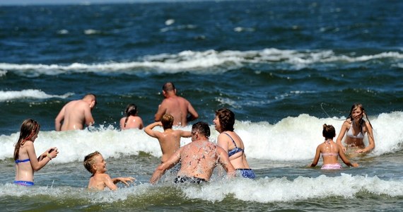 Nawet 20 dzieci gubi się codziennie na plażach w Świnoujściu czy Kołobrzegu. Wystarczy chwila nieuwagi, by w tłumie turystów stracić malucha z oczu. Ratownicy WOPR mają pełne ręce roboty.