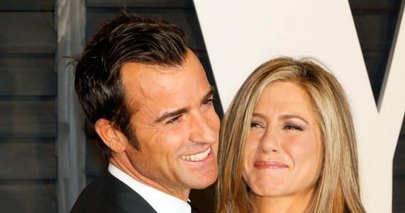 Jennifer Aniston i jej partner Justin Theroux pobrali się. O potajemnym ślubie piszą niemal wszystkie amerykańskie media. 