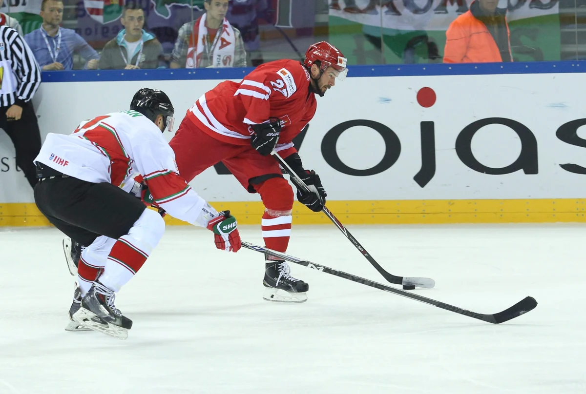 Kraków stracił na rzecz Katowic mistrzostwa świata dywizji 1A w 2016 roku. W czwartek na posiedzeniu zarządu PZHL, w tajnym głosowaniu, za przeniesieniem imprezy opowiedziały się cztery osoby, trzy były przeciwne. O sprawie pisze "Dziennik Polski".