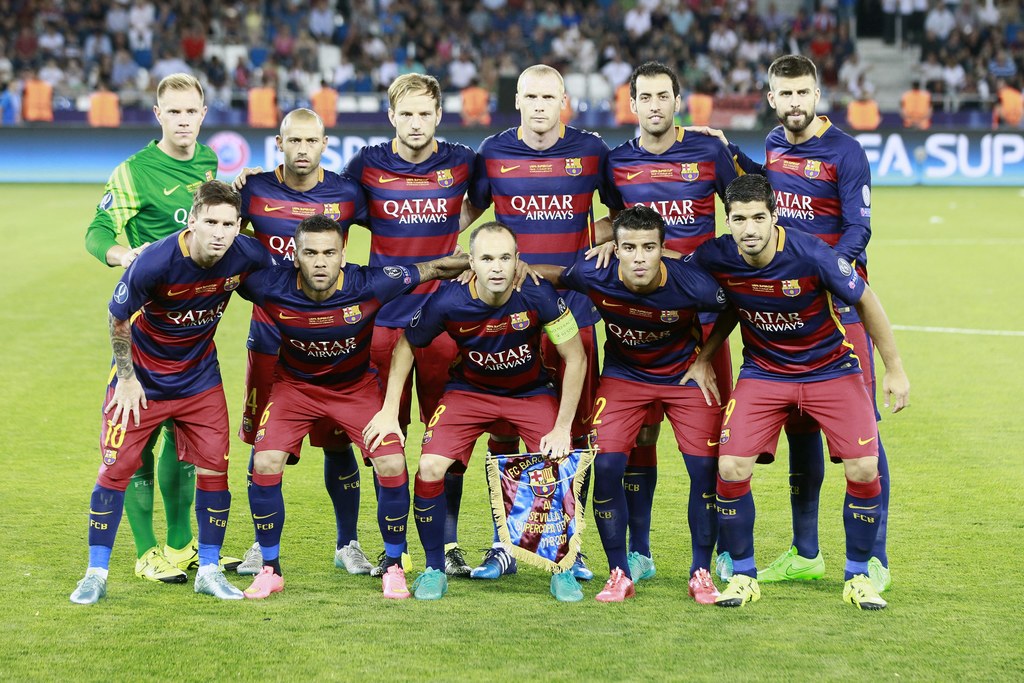Kolejny Superpuchar dla FC Barcelony - 4/32 - Zdjęcia - RMF2