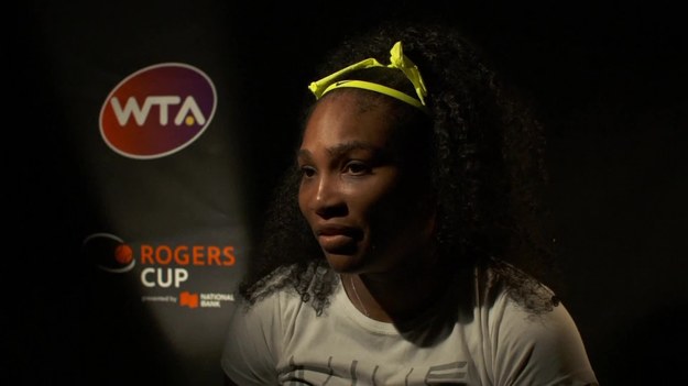 Serena Williams pokonała Flavię Pennettę 2:6, 6:3, 6:0 w pierwszej rundzie Rogers Cup w Toronto. Nie od początku wszystko szło po myśli Amerykanki, która ze złości zniszczyła rakietę.