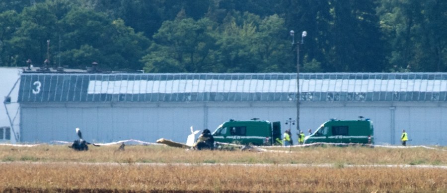 Znamy nowe okoliczności sobotniego wypadku samolotu gaśniczego na wojskowym lotnisku w Dęblinie. Do tragedii doszło podczas startu maszyny, a nie lądowania - jak wcześniej informowano. 
