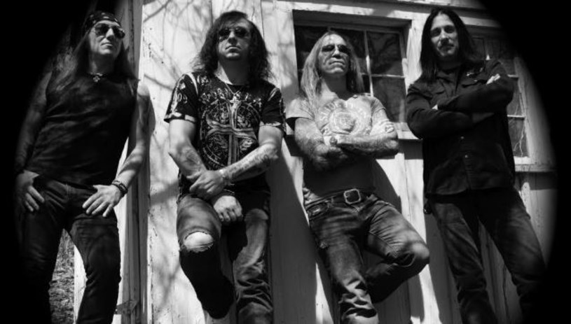 Amerykańska formacja Seven Witches szykuje się do premiery nowego albumu. 