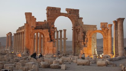 Dżihadyści wysadzili starożytną świątynię w Palmyrze