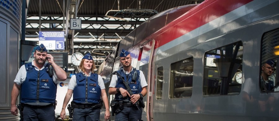 Na wyjątkowo surowe kary – od trzech do półtora roku więzienia – skazano dwóch 20-latków, którzy „dla żartu” sterroryzowali pasażerów pociągu kursującego w regionie paryskim. Wywołali oni panikę krzycząc, że są islamskimi terrorystami i podłożyli w pociągu bombę.