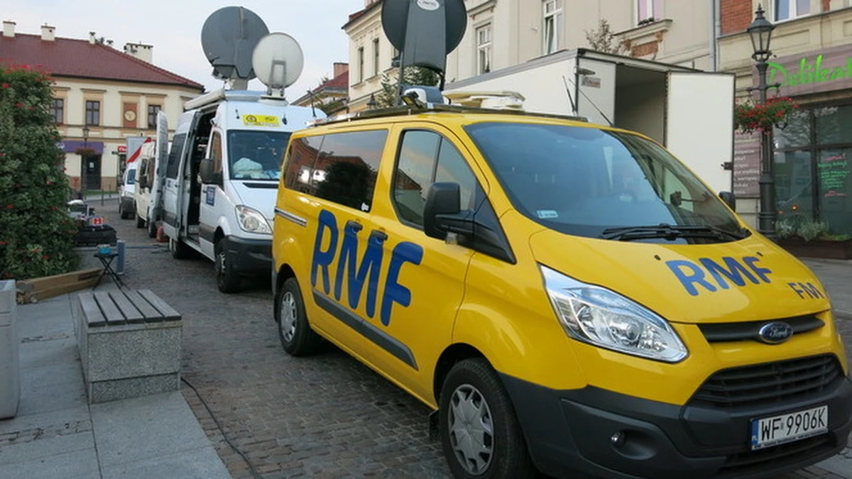 To będzie dziesiąty i już ostatni w te wakacje przystanek na trasie naszego radiowo-telewizyjnego konwoju. Twoje Miasto w RMF FM i TVP INFO nadamy tym razem z Nowego Targu! Już w sobotę opowiemy o jarmarkach, pójdziemy w Gorce i spróbujemy w bacówkach serów z owczego mleka. Odwiedźcie nas! Jak co tydzień - przygotowaliśmy mnóstwo niespodzianek.