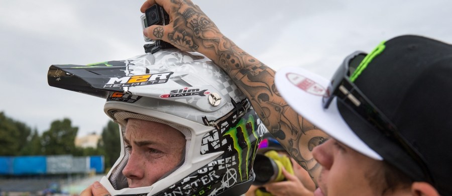 Australijski żużlowiec Darcy Ward dziś wieczorem lub jutro rano zostanie przetransportowany do kliniki w Anglii. Obecnie przebywa w zielonogórskim szpitalu, gdzie zdiagnozowano u niego przerwanie rdzenia kręgowego po wypadku w niedzielnym meczu ligowym.