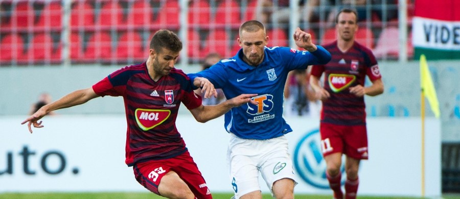 Piłkarze Lecha Poznań pokonali na Węgrzech Videoton Szekesfehervar 1:0 (0:0) w rewanżowym spotkaniu 4. rundy kwalifikacyjnej Ligi Europejskiej i awansowali do fazy grupowej. Pierwszy mecz mistrzowie Polski wygrali 3:0. 