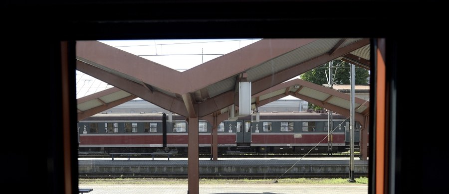Policja wyjaśnia okoliczności wypadku na dworcu kolejowym w Malborku. W sobotę skład jadący z Grudziądza uderzył tam w barierę. Troje dzieci trafiło do szpitala. 