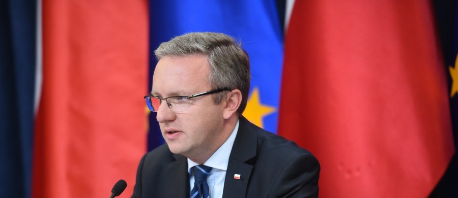 Była Estonia i Niemcy. Jeszcze, między innymi Londyn, Nowy Jork i Chiny. Jakie znaczenie dla Polski mają wizyty zagraniczne prezydenta? Czy "rząd wytoczył prezydentowi 'wojnę polsko-polską'"? Jak będzie wyglądała współpraca? Kiedy Andrzej Duda powoła Radę Bezpieczeństwa Narodowego? W poniedziałek gościem Konrada Piaseckiego w Kontrwywiadzie RMF FM będzie minister w Kancelarii Prezydenta Krzysztof Szczerski.  