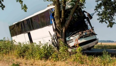 Dolny Śląsk: Wypadek autobusu. 1 osoba nie żyje, 13 rannych