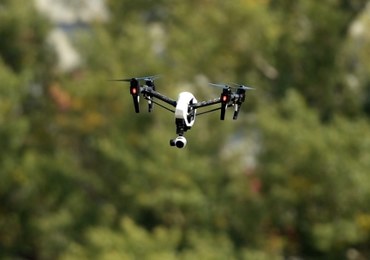 Eksperci zbadają drona, który latał w okolicach lotniska Chopina