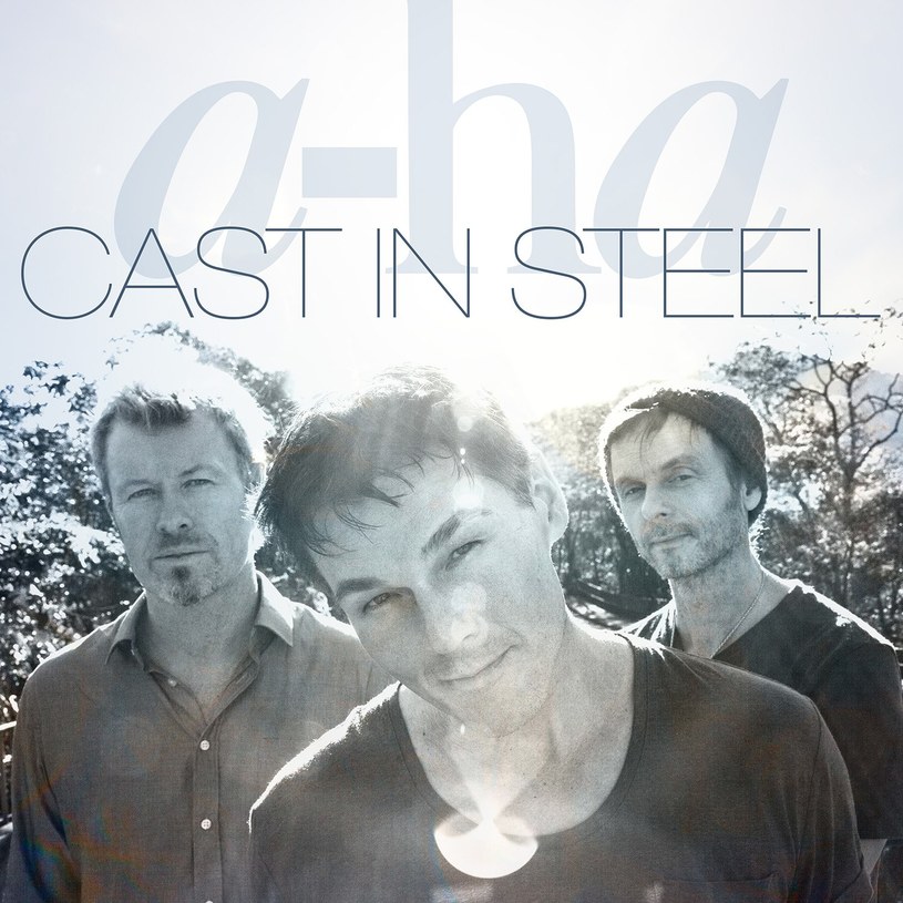 4 września do sklepów trafi powrotna płyta grupy a-ha. Norweskie trio zaprezentowało tytułowy singel z albumu "Cast in Steel".