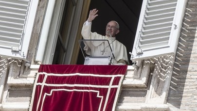 Uchodźcy zamieszkają blisko papieża