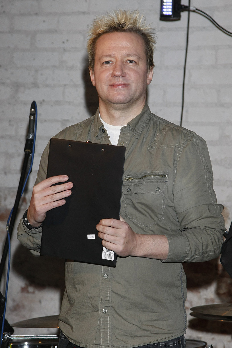 Jak dowiedział się reporter RMF FM, Krzysztof Zasada, Robert Leszczyński zmarł w wyniku zaburzeń metabolicznych w przebiegu cukrzycy. To ostateczna opinia z sekcji zwłok dziennikarza muzycznego.