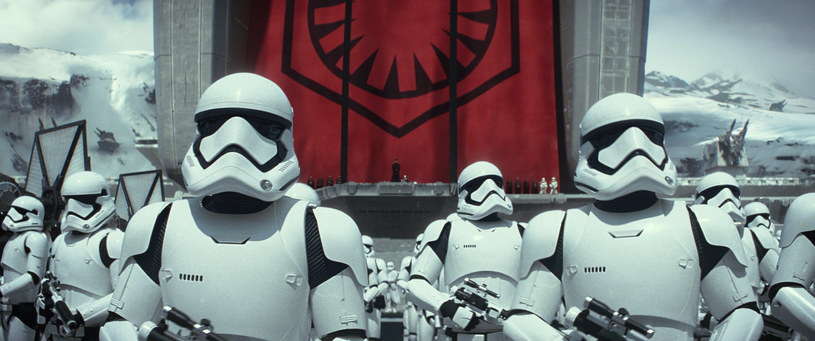 Premiera najbardziej oczekiwanego filmu roku zbliża się wielkimi krokami. 18 grudnia 2015 roku, dokładnie za 100 dni, fani "Star Wars" obejrzą nareszcie film "Gwiezdne wojny: Przebudzenie Mocy".
