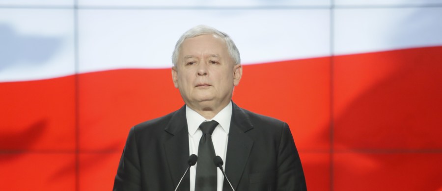 Nie możemy w tym momencie myśleć o żadnym rewanżu, żadnym odwecie, musimy myśleć tylko o jednym - jak Polskę dobrze zmienić, to nasza podstawowa motywacja - mówił prezes PiS Jarosław Kaczyński na konwencji PiS w Warszawie. Podczas konwencji zaprezentowano jedynki na listach PiS. 