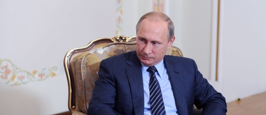 Premier Ukrainy Arsenij Jaceniuk zaapelował o utrzymanie sankcji wobec Rosji. Według niego prezydent Władimir Putin jest – jak się wyraził – „politycznym trupem”.