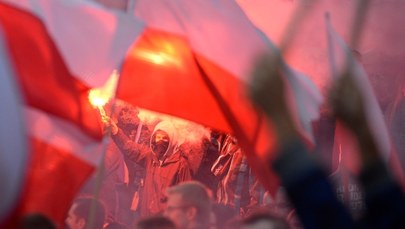 "Wszyscy się zmieścimy”, ale i "dzisiaj imigranci, jutro terroryści”. Protesty w polskich miastach