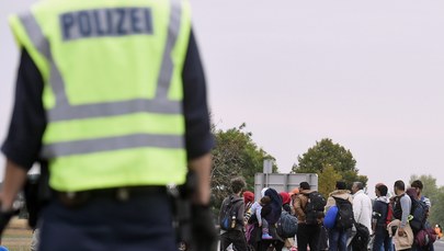 Węgierska policja zamknęła przejście z Serbią w Roeszke
