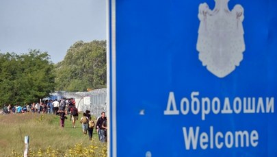 Węgry zamykają granicę z Serbią. Uchodźcy zdeterminowani, by ją przekroczyć