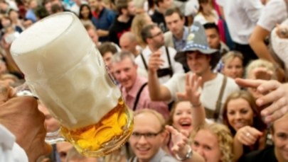 Ruszył 182. Oktoberfest - Miłośnicy piwa świętują