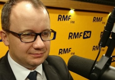 Bodnar: Zamknięcie uchodźców w ośrodkach nie rozwiązuje problemu