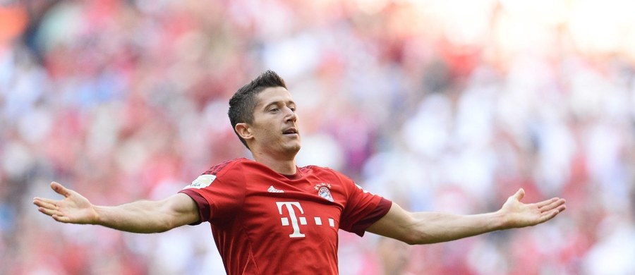 Robert Lewandowski zaczął spotkanie na ławce rezerwowych, ale szybko został bohaterem Bayernu Monachium. Polski napastnik wszedł na boisko tuż po przerwie i w ciągu 9 minut aż pięć razy pokonał bramkarza VfL Wolfsburg. Zdobył też najszybszego hat-tricka w historii niemieckiej ligi. Bayern w hicie Bundesligi wygrał 5:1.