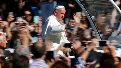 Papież: Traktujmy uchodźców tak, jak sami chcemy być traktowani