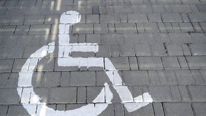 Zasiłek tylko po śmierci podopiecznego? Opiekunowie niepełnosprawnych protestują