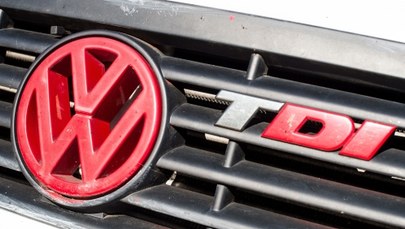 Volkswagen "systematycznie oszukiwał klientów i władze"