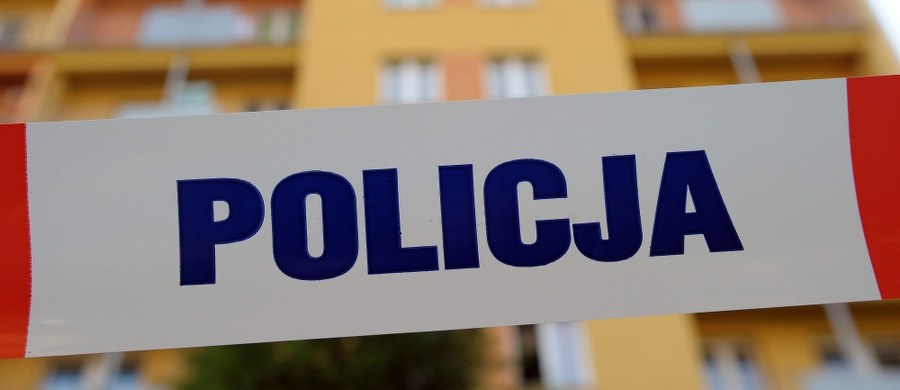 Żona chciała rozwodu i wyprowadziła się razem z córkami - to najbardziej prawdopodobna przyczyna makabrycznego planu 33-latka z Zielonej Góry. Mężczyzna w sobotę udusił swoje dzieci i żonę, potem wyjechał z miasta i popełnił samobójstwo. 