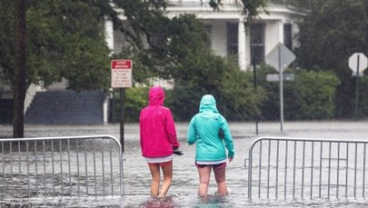 USA: Powódź na wschodnim wybrzeżu. Woda sięgała dachów aut