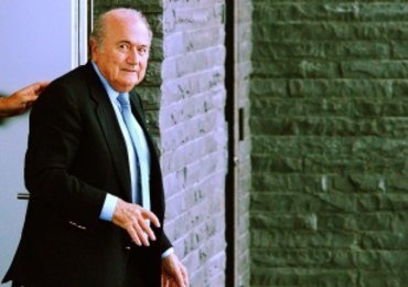 Afera FIFA. Światowe media: Sepp Blatter zawieszony na 90 dni