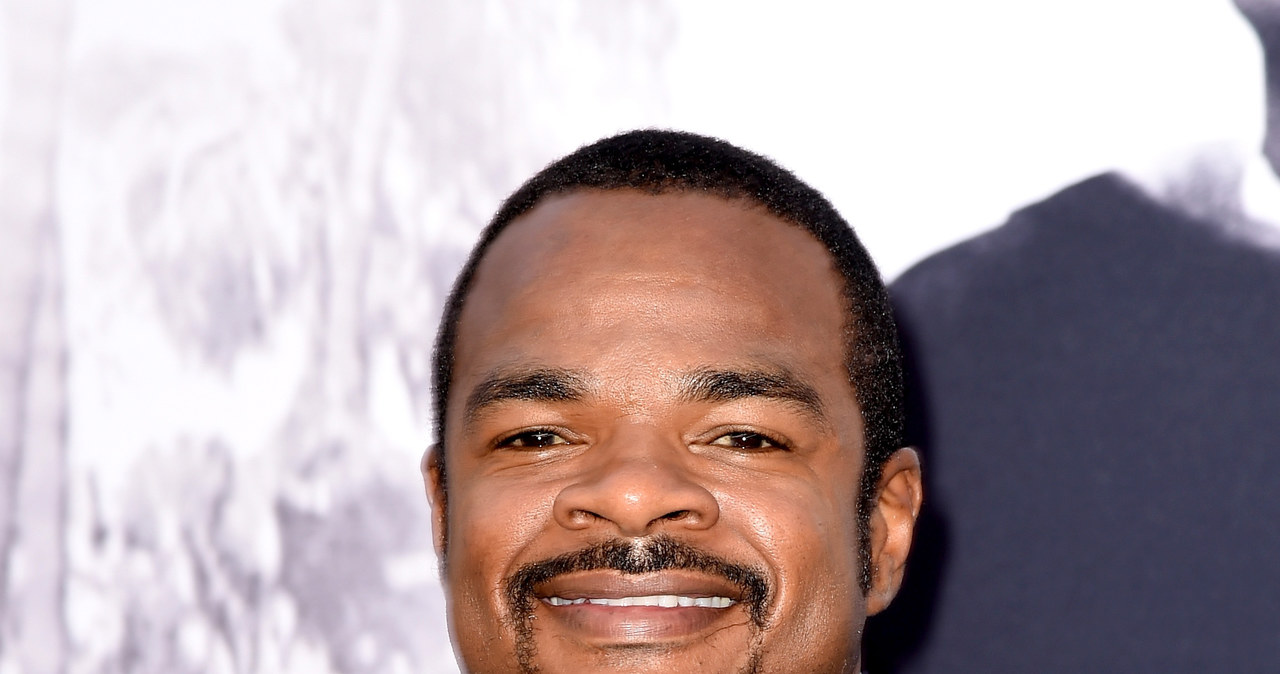 F. Gary Gray, reżyser kinowego hitu "Straight Outta Compton", stanie za kamerą 8. części "Szybkich i wściekłych".
 