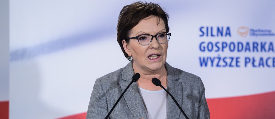  „Chcemy tylko jednego: normalności” – oświadczyła premier Ewa Kopacz na konwencji Platformy Obywatelskiej w Poznaniu. „Chcemy przekonać Polaków do naszych racji, bo chcemy zwycięstwa normalności i zdrowego rozsądku nad fanatyzmem – przekonywała.