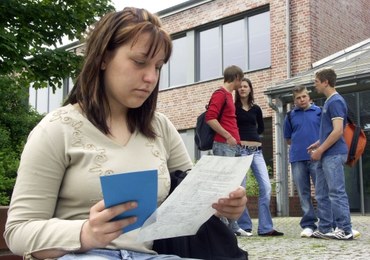 Skandal wokół podręcznika do fizyki