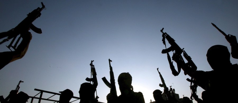 Sąd w Duszanbe skazał dwoje obywateli Tadżykistanu na kary więzienia za planowanie w ubiegłym roku zamachu na prezydenta Emomalego Rachmona – poinformowały władze.