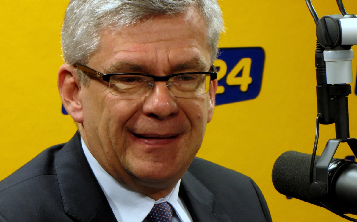 „Na pewno dobrze byłoby dla Polski, żebyśmy stworzyli rząd jednopartyjny. Nie chodzi o naszą wygodę, tylko skuteczne rządy” – mówi w Kontrwywiadzie RMF FM szef sztabu PiS Stanisław Karczewski. Dodaje, że „43 proc. wystarczy PiS na stworzenie samodzielnego rządu”. Jego zdaniem „jednopartyjny rząd na pewno będzie sobie lepiej radził i będzie lepiej dogadywał się z prezydentem”. „Wtedy wyłączamy i eliminujemy spory wewnętrzne. Proszę zobaczyć, jak PSL rozmawia z PO. Oni są na skrajnych pozycjach” – mówi gość RMF FM.