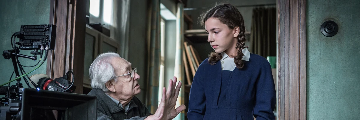 Trwają zdjęcia do najnowszego filmu Andrzeja Wajdy. „Powidoki” to opowieść o wybitnym polskim malarzu, Władysławie Strzemińskim - twórcy unizmu i podwalin nowoczesnej sztuki. W roli głównej widzowie zobaczą Bogusława Lindę. 