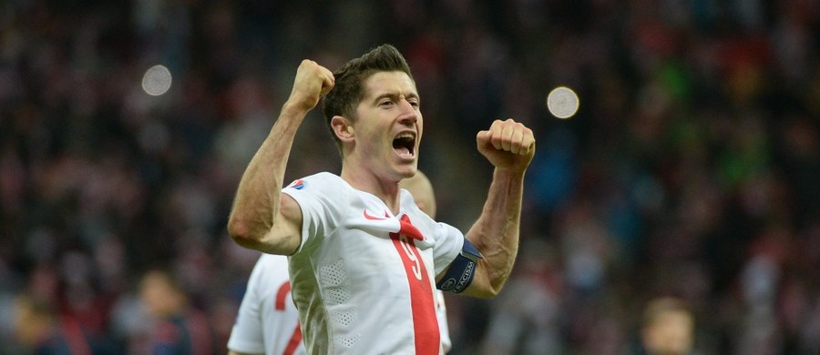 Robert Lewandowski trafi do Księgi Rekordów Guinnessa - poinformował niemiecki dziennik "Bild" na swojej stronie internetowej. 27-letni piłkarz Bayernu Monachium został nominowany w czterech kategoriach. Wszystko dzięki pięciu bramkom w dziewięć minut.